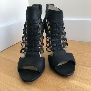 Vince Camuto VC-Fossil Black Silk Goat/Tublar Ela